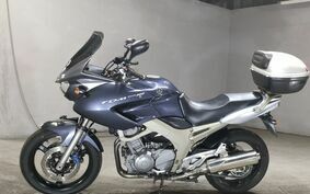 YAMAHA TDM900 2004 RN11