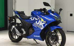 SUZUKI GIXXER 250 SF