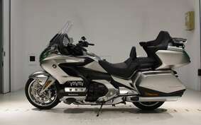 HONDA GL 1800 GOLD WING TOUR DCT 2023 SC79