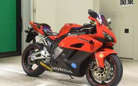 HONDA CBR1000RR 2004 SC57