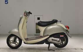 HONDA CREA SCOOPY I AF55