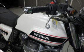 MOTO GUZZI V7 CLASSIC 2011