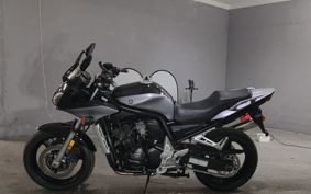 YAMAHA FZS1000 FEATHER RN07