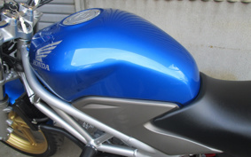 HONDA VTR 250 MC33