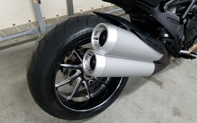 DUCATI  DUCATI DIAVEL CARBON 2013