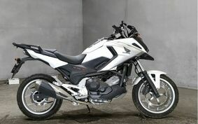 HONDA NC750X 2016 RC90