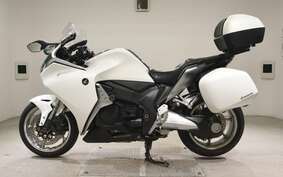 HONDA VFR1200F DCT 2011 SC63