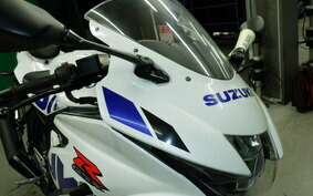 SUZUKI GSX-R125 DL33B