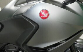 HONDA NT1100 2024 SC84