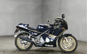 YAMAHA FZR250 2KR