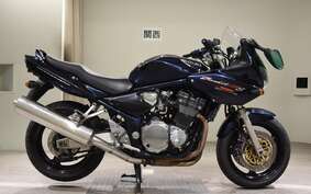 SUZUKI BANDIT 1200 S 2004 GV77A