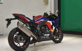 HONDA CBR1000RR R SC82