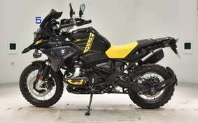 BMW R1250GS 2021 0M01