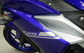 YAMAHA YZF-R25 A RG10J