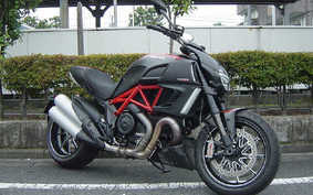 DUCATI DIAVEL CARBON 2013 G100A