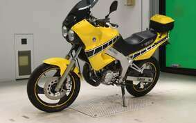 YAMAHA TDR125 DE04