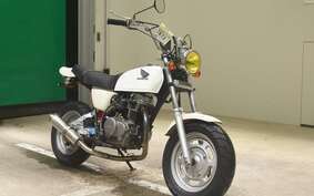 HONDA APE 100 HC07