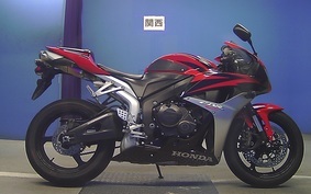 HONDA CBR600RR GEN 3 2008 PC40