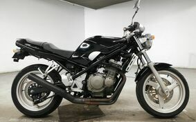 SUZUKI BANDIT 250 GJ74A