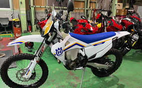 HUSQVARNA FE250