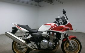 HONDA CB1300SB SUPER BOLDOR Fi 2005 SC54