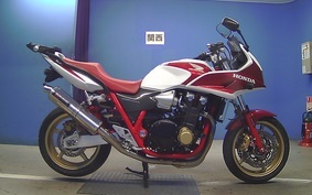 HONDA CB1300SB SUPER BOLDOR A 2006 SC54