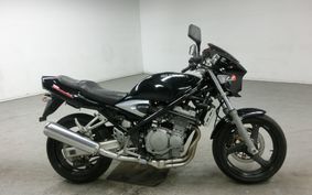 SUZUKI BANDIT 250 GJ77A