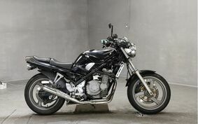 SUZUKI BANDIT 250 GJ74A