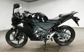 HONDA CBR125R JC50