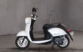 YAMAHA E- VINO  SY11J