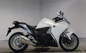 HONDA VFR1200F 2010 SC63