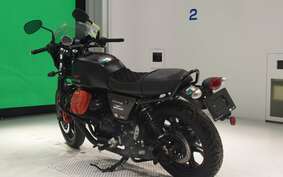 MOTO GUZZI V7 CARBON 2018