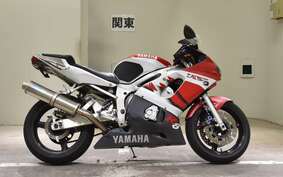 YAMAHA YZF-R6 2000 RJ03