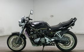 SUZUKI BANDIT 400 GK75A