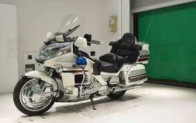 HONDA GL1500 GOLD WING SE 2000 SC22