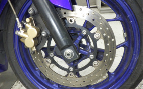 YAMAHA YZF-R25