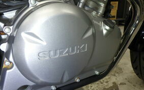 SUZUKI GSR250