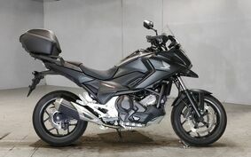 HONDA NC750X DCT 2016 RC90