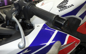 HONDA CBR250R GEN 3 MC41