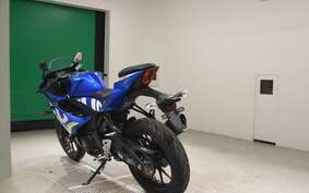 SUZUKI GSX-R125 DL33B