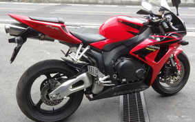 HONDA CBR1000RR 2006 SC57