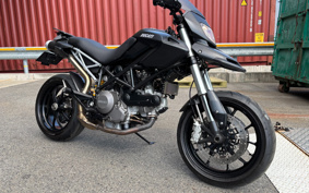 DUCATI  DUCATI  HYPERMOTARD 796 2011 ZDMB101AABB