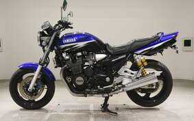 YAMAHA XJR1300 2002 RP03J