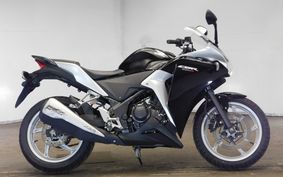 HONDA CBR250R MC42