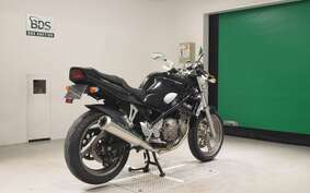 SUZUKI BANDIT 250 GJ74A