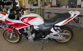 HONDA CB1300SB SUPER BOLDOR 2005 SC54