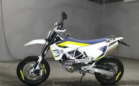 HUSQVARNA 701スーパーモト 2019 USV