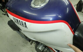 YAMAHA FZR250 2KR