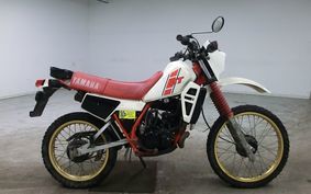 YAMAHA DT125 17F