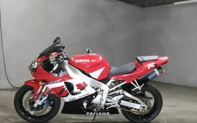 YAMAHA YZF-R1 2000 RN04